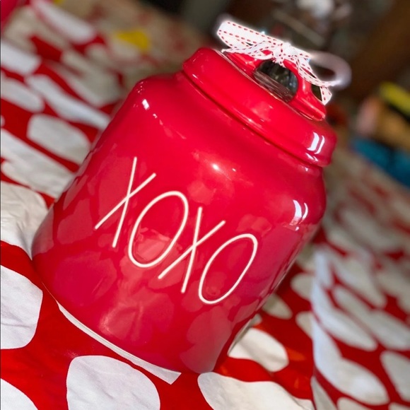 Rae Dunn Canister - Picture 1 of 1